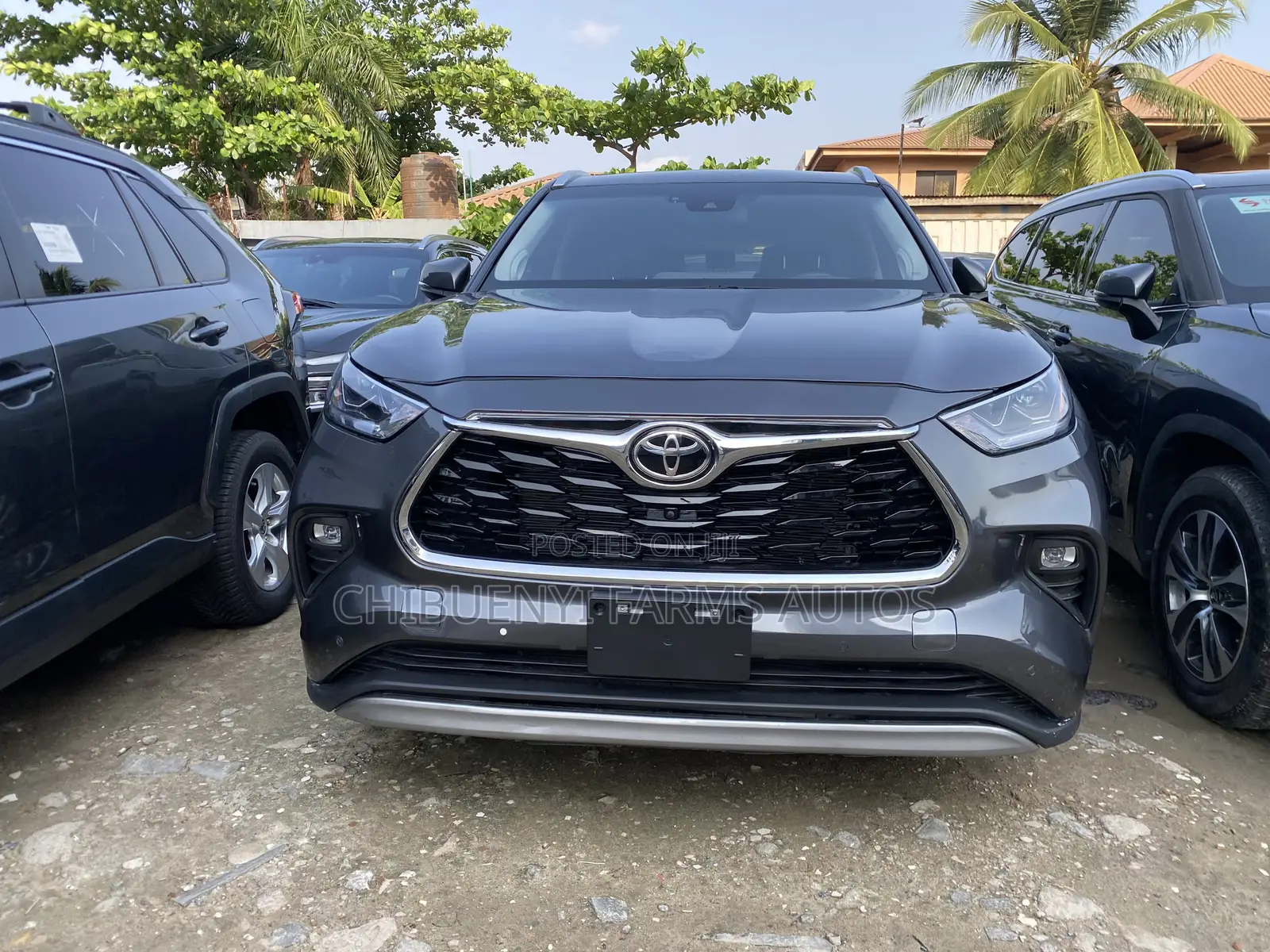 Toyota Highlander Platinum AWD 2023 Gray