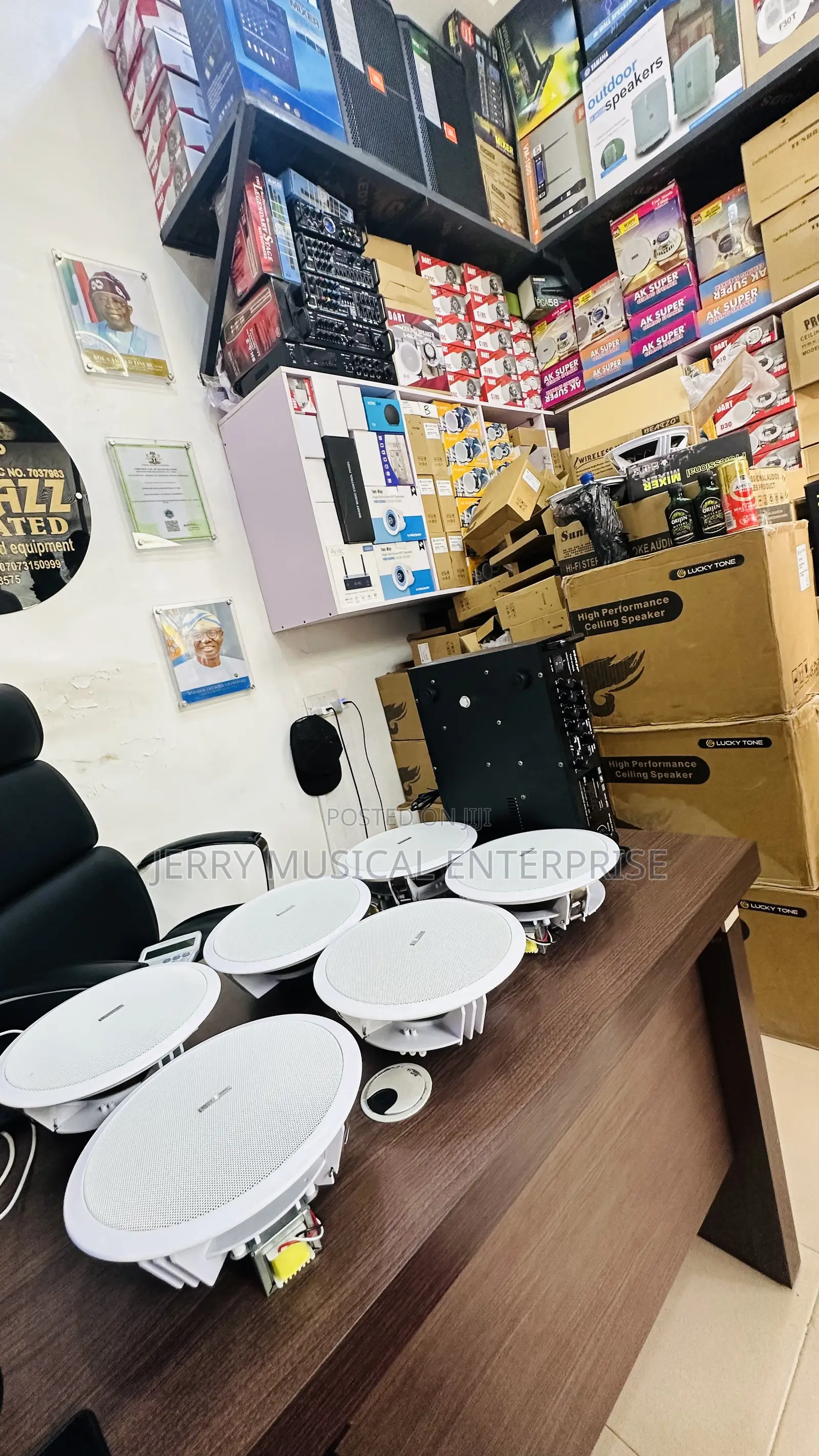 Tabled Amplifer For Ceiling Speakers With Bluetooth And Usb