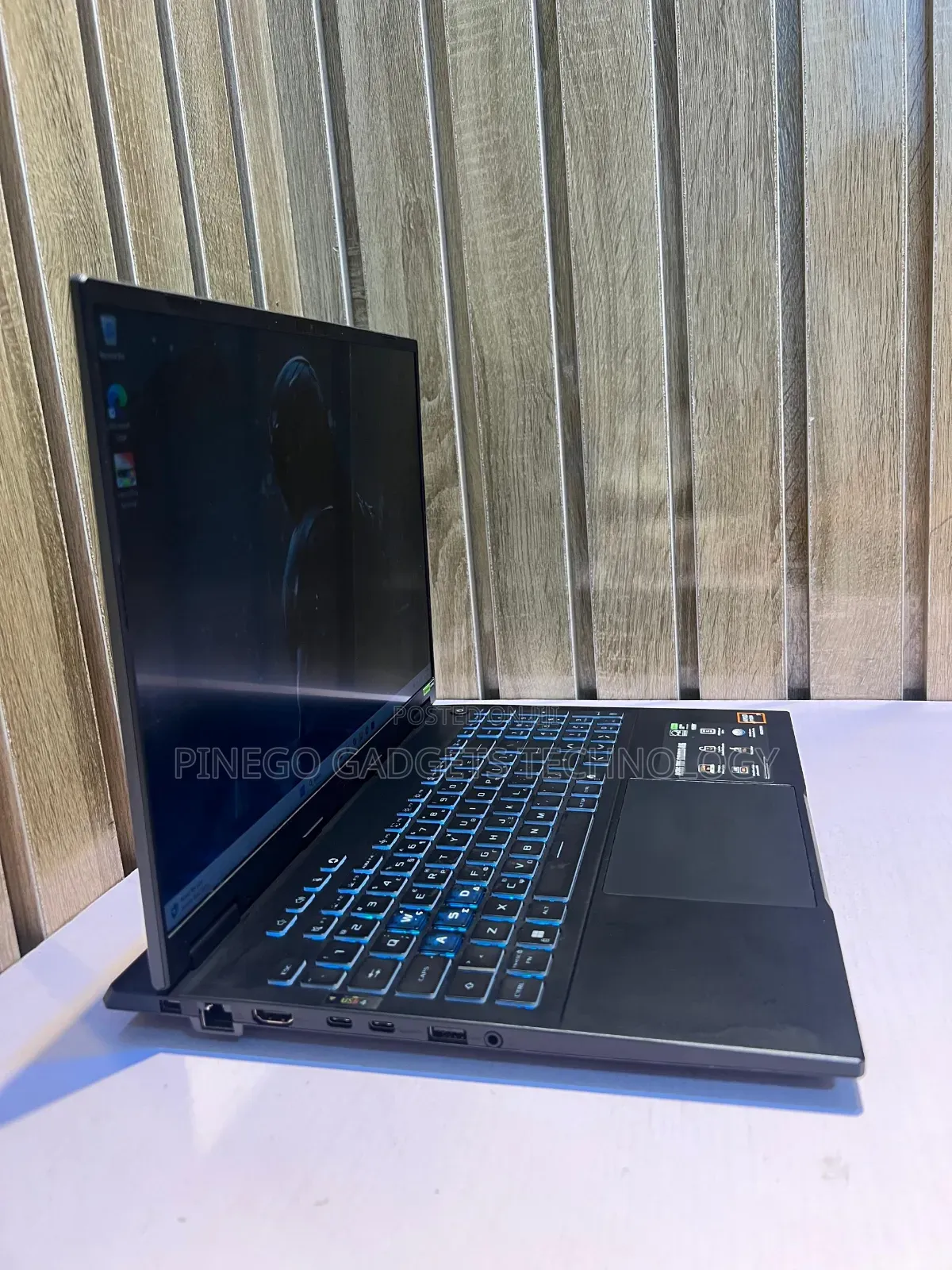Laptop Asus TUF Gaming A16 16GB AMD Ryzen 7 SSD 512GB