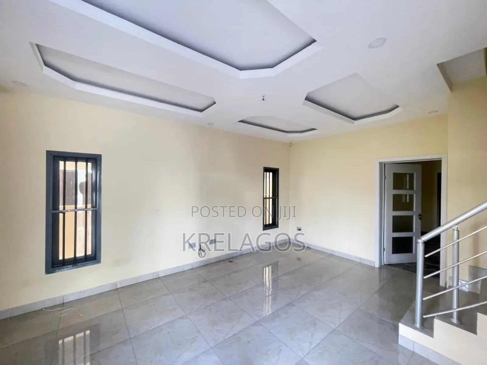 5bdrm Duplex in Agungi for sale