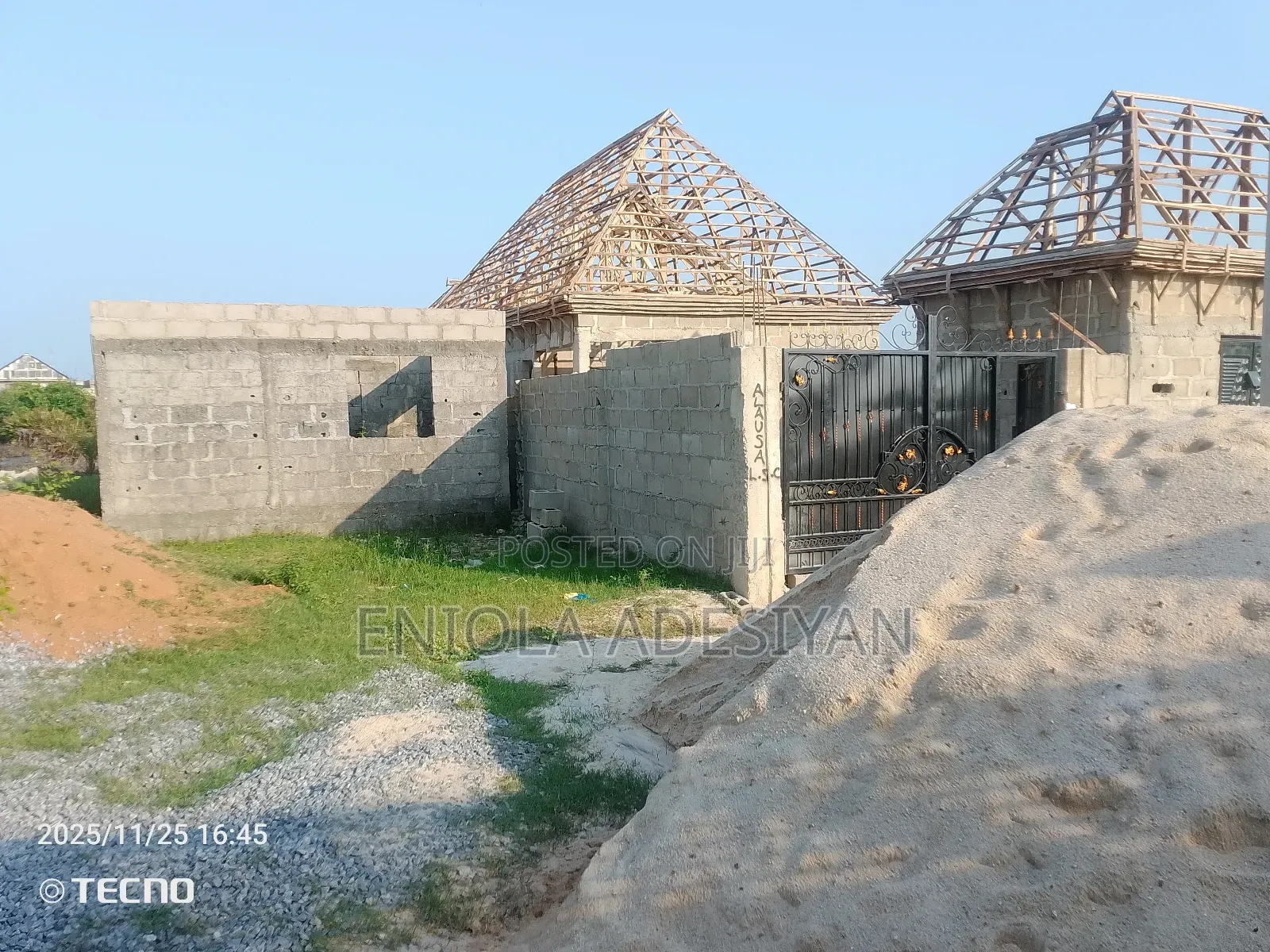 3bdrm Bungalow In Gorpa Estate, Igbogbo For Sale