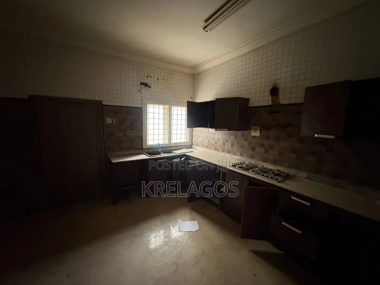 4bdrm Duplex in Ikota for sale