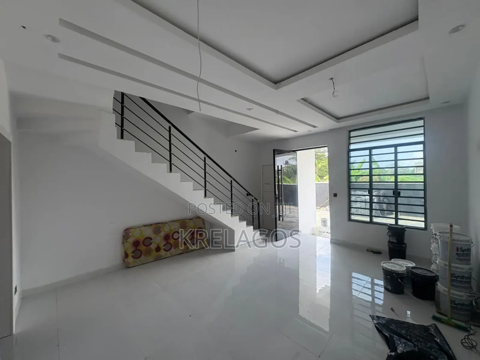 4bdrm Duplex in Ogombo for sale