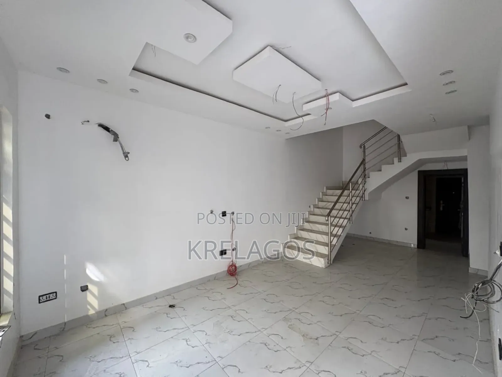 3bdrm Duplex in Ogombo for sale