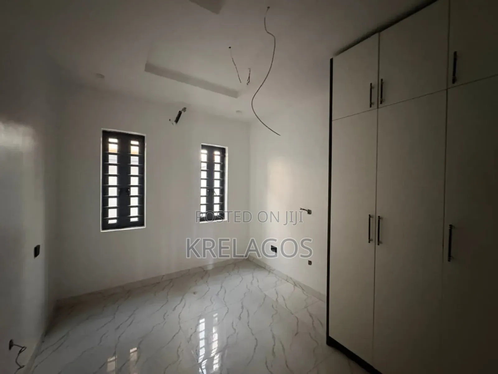 3bdrm Duplex in Ogombo for sale