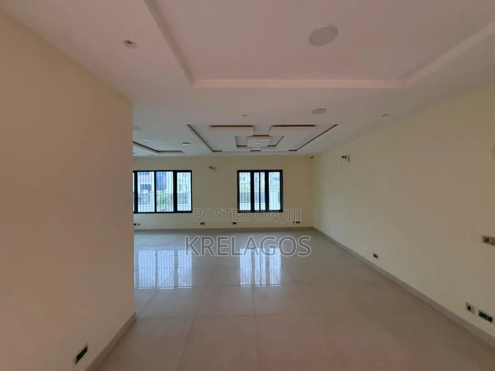 4bdrm Duplex in Royal Garden, Off Lekki-Epe Expressway for sale