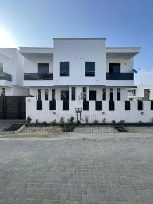 4bedroom Semi Detached Duplex for Sale.