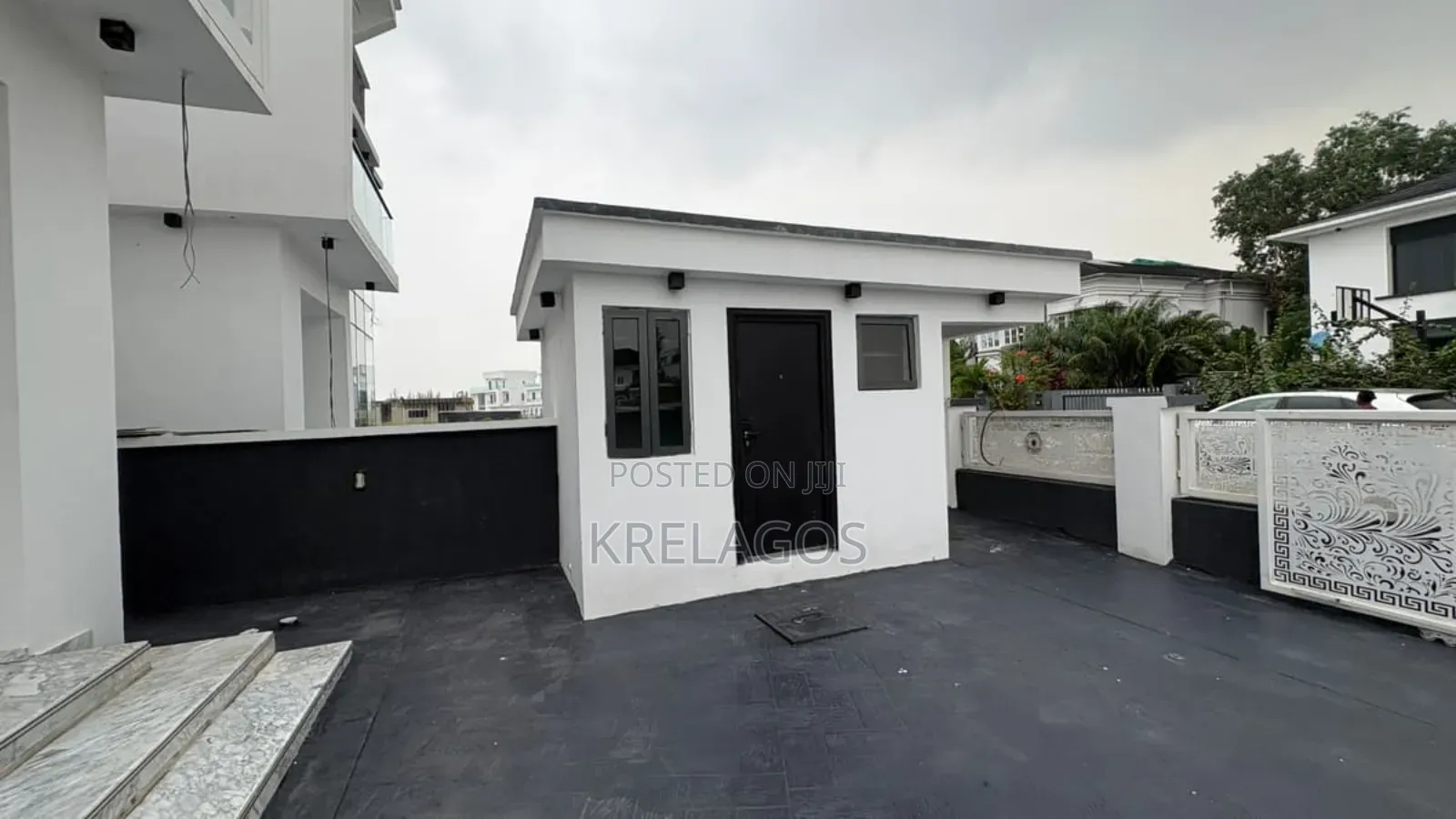 6bdrm Duplex in Royal Garden, Off Lekki-Epe Expressway for sale