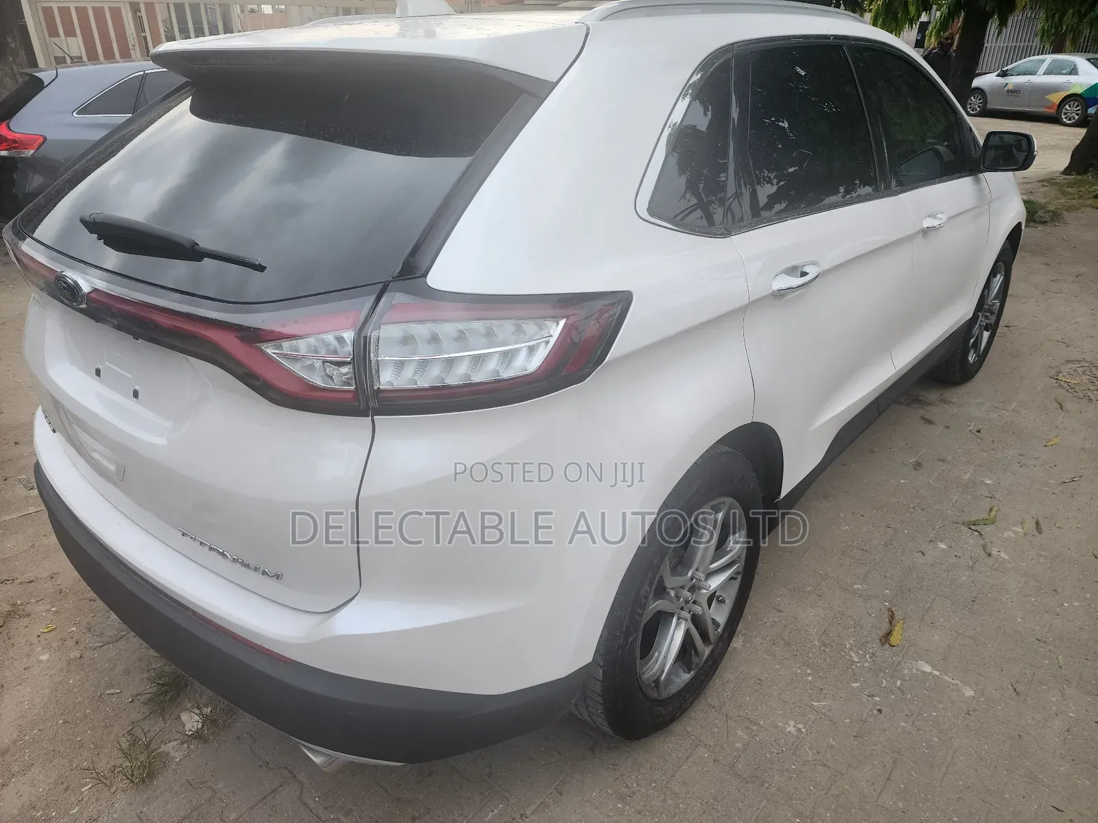 Ford Edge Titanium 4dr SUV AWD (2.0L 4cyl Turbo 6A) 2015 White
