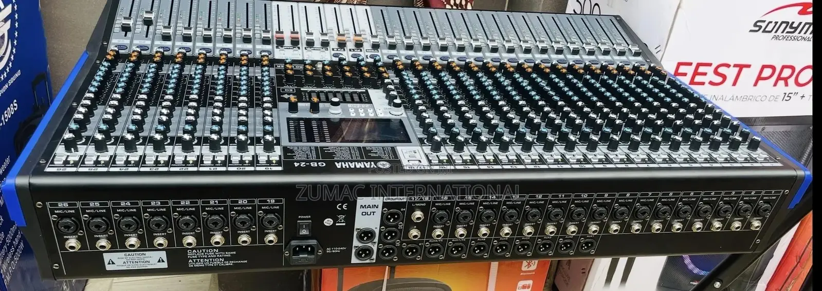 Yamaha 24 Channels Flat Mixer