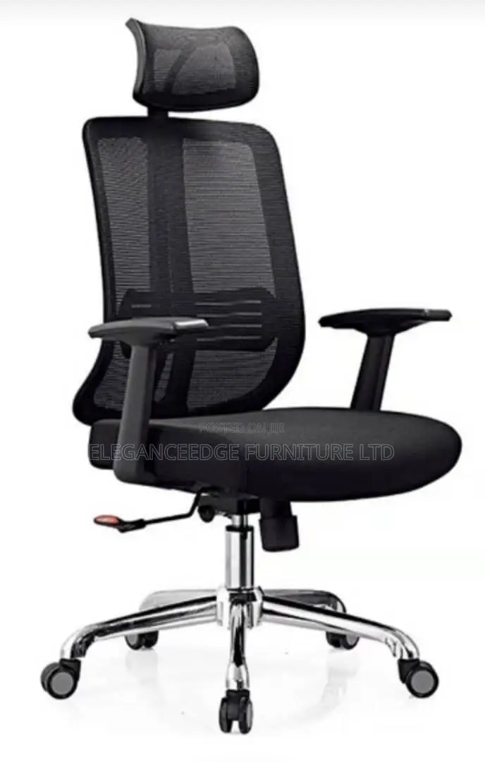 Black Ergonomic Office Chair With Adjustable Arms and a Chrome Legs