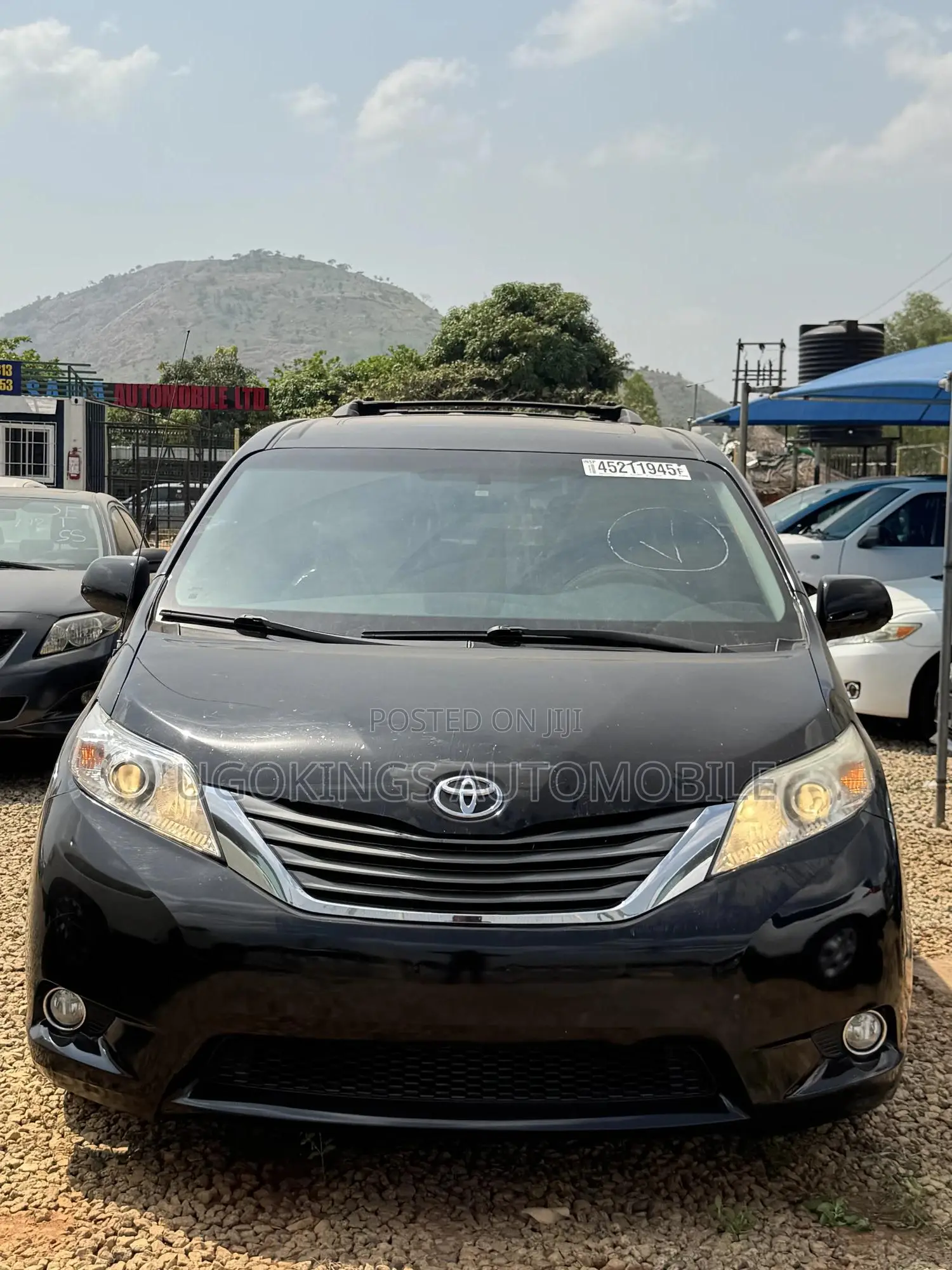 Toyota Sienna XLE 8-Passenger 4dr Minivan (3.5L 6cyl 6A) 2014 Black
