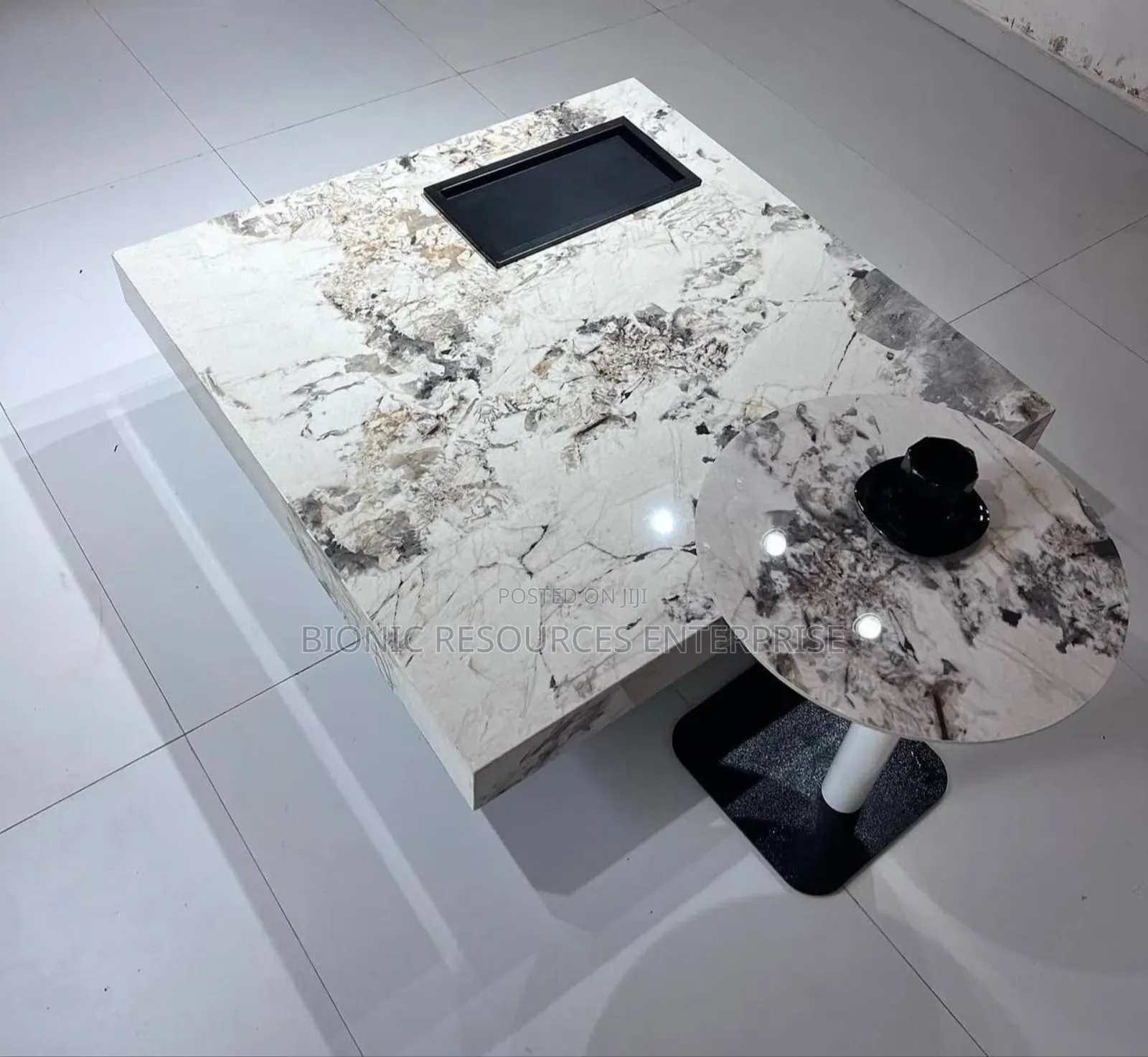 Cupiod Table and Stool