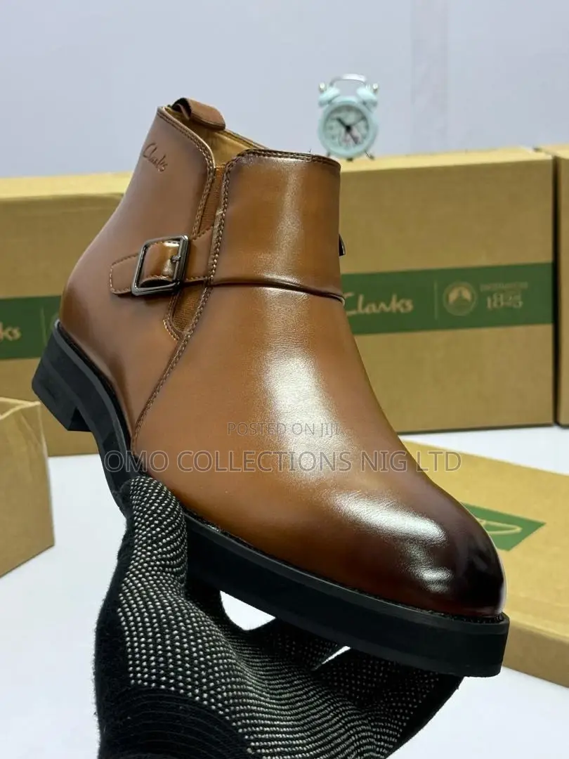 Luxury Clarks-Style Men’S Boots – Fully Boxed