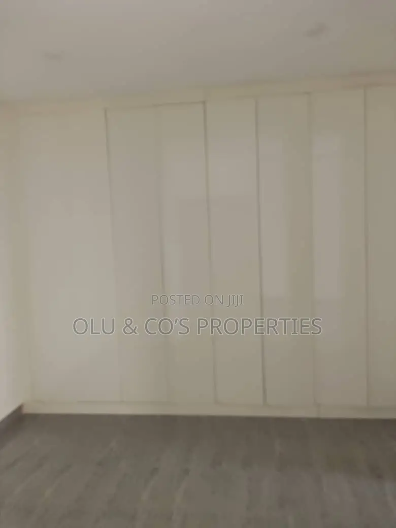 2bdrm Townhouse / Terrace in Katampe for rent