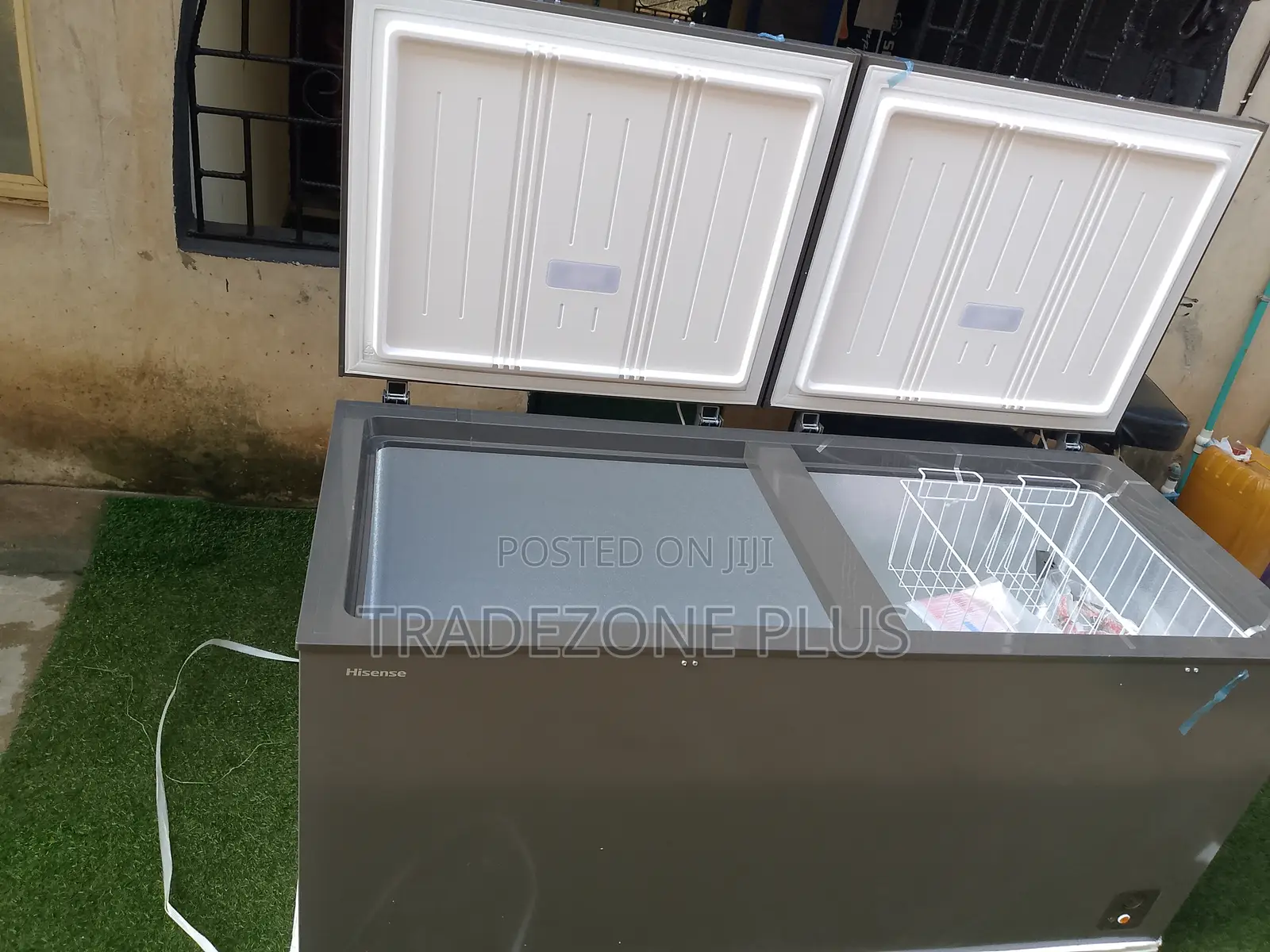 Hisense 520-Litre Deep Freezer With Top Opening Lid