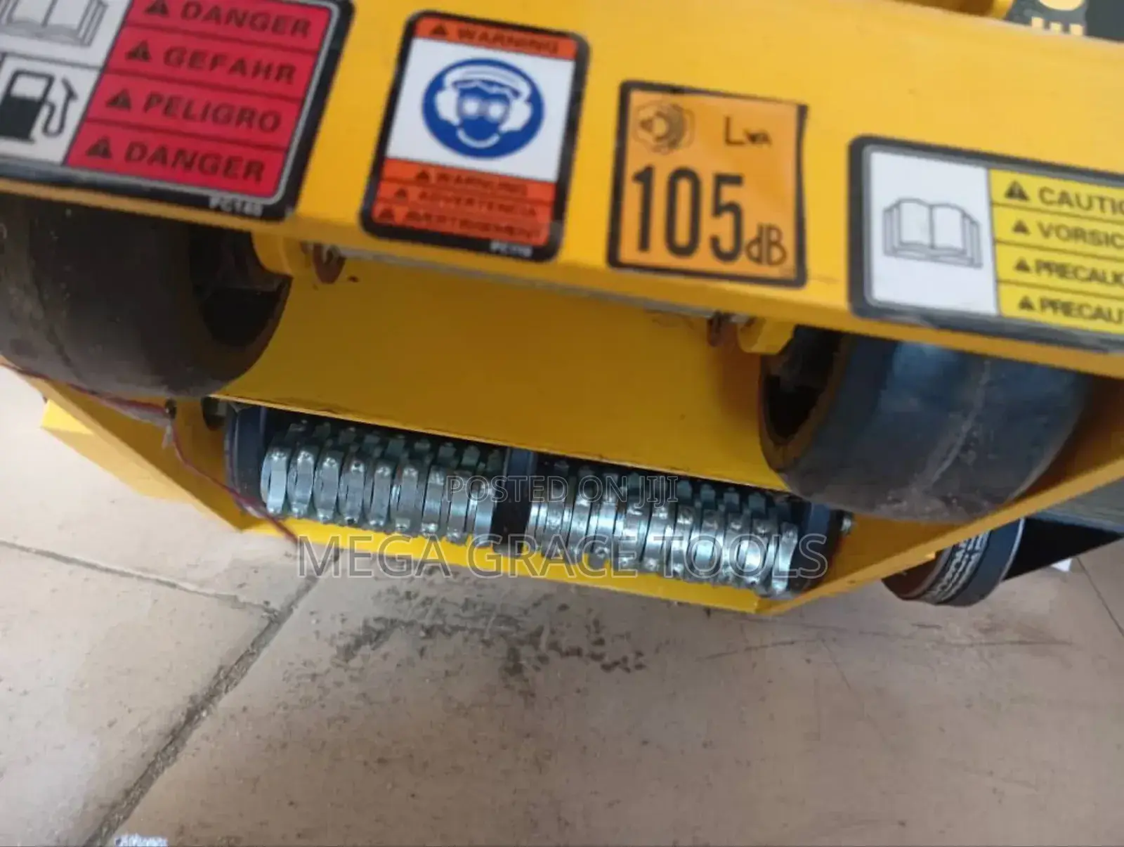 Scarifying Machine