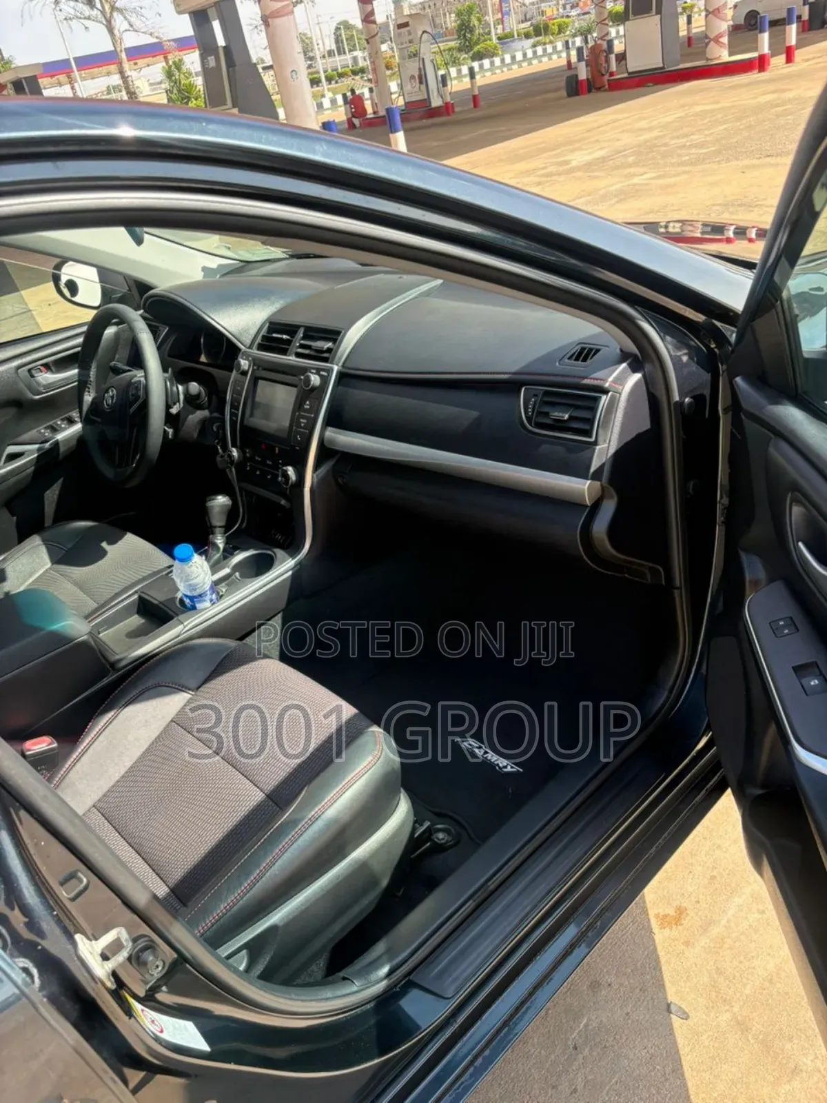 Toyota Camry SE 4dr Sedan (2.5L 4cyl 6A) 2016 Black