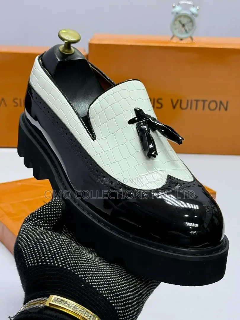 Designer Black and White Men Shoes With Tassel Detail – Fully Boxed