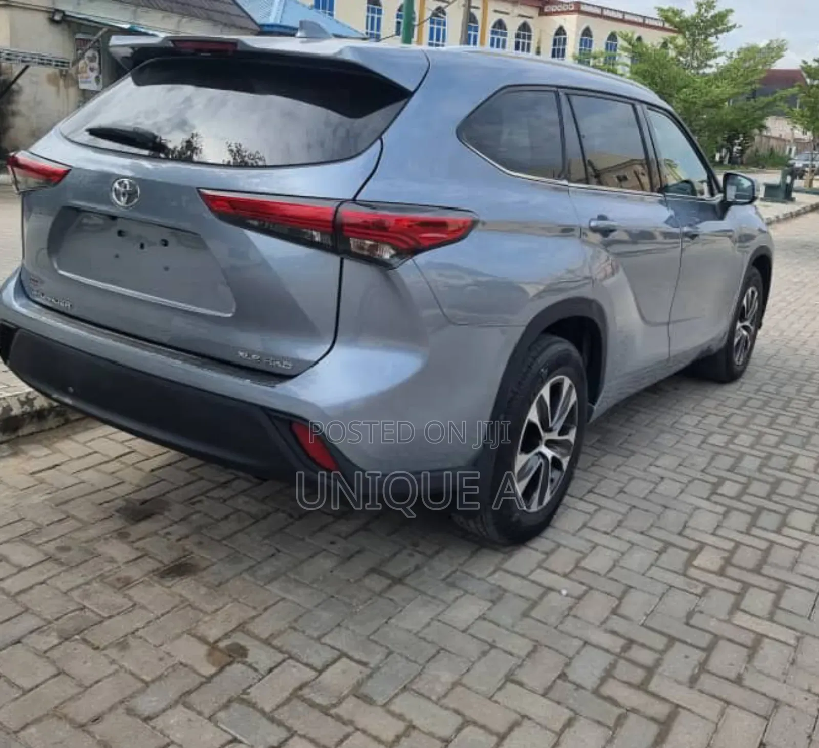 Toyota Highlander XLE AWD 2020 Blue