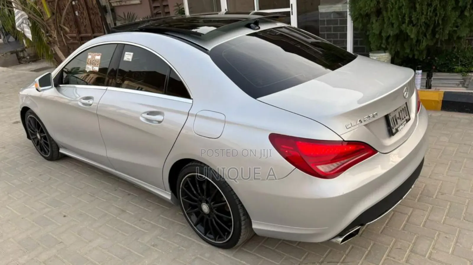 Mercedes-Benz CLA-Class CLA 250 4MATIC Sedan 2015 Silver