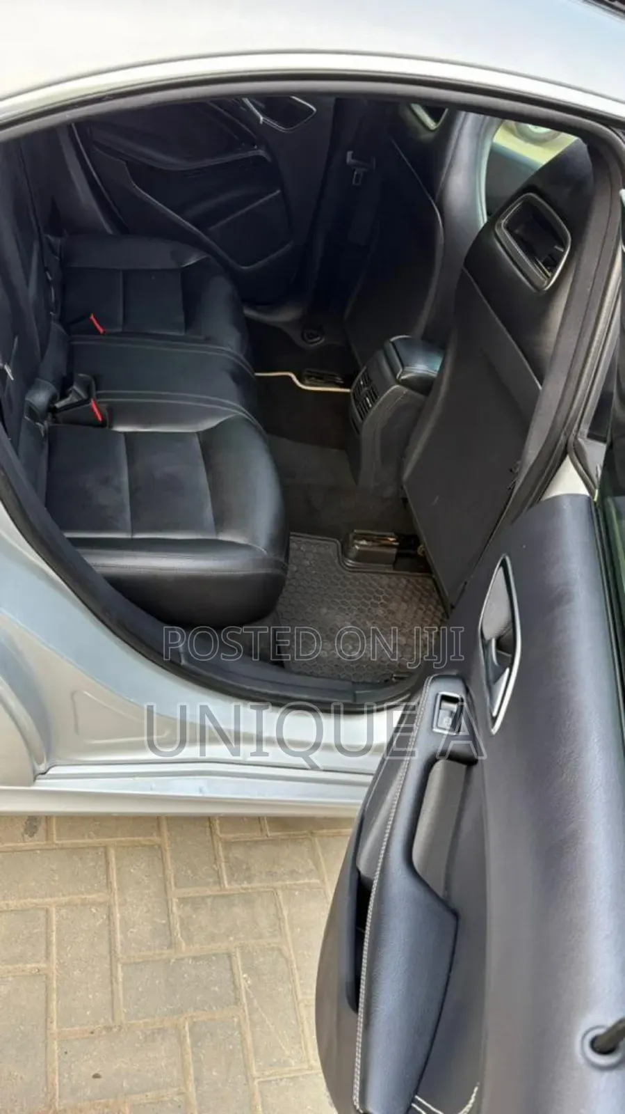 Mercedes-Benz CLA-Class CLA 250 4MATIC Sedan 2015 Silver