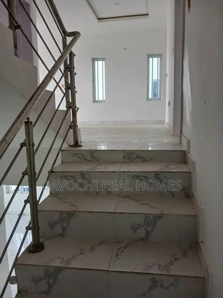 4bdrm Duplex in Orchid Road, Lekki Phase 2 for rent