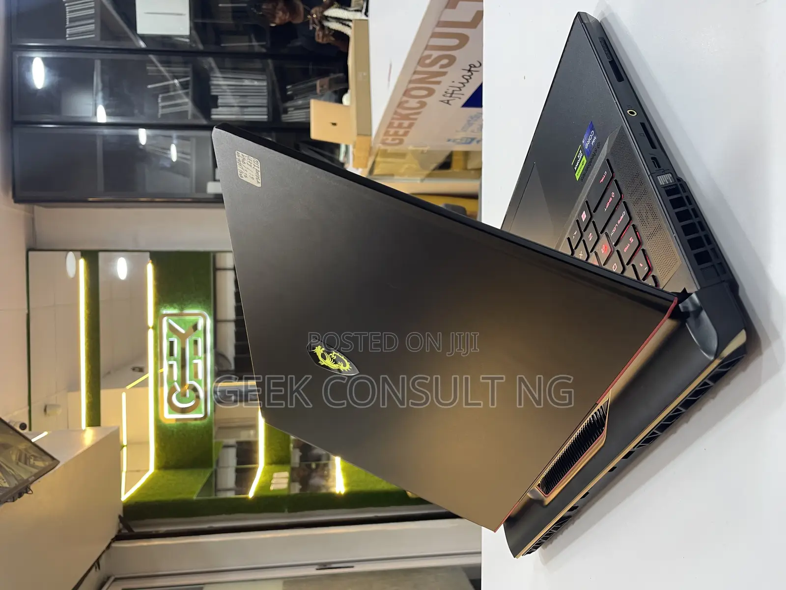 Laptop MSI Raider GE78HX 64GB Intel Core i9 SSD 1T
