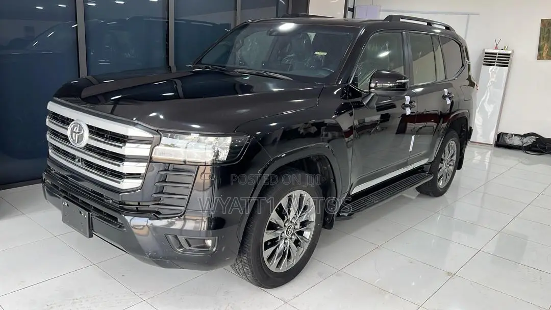 New Toyota Land Cruiser LC300 2024 Black