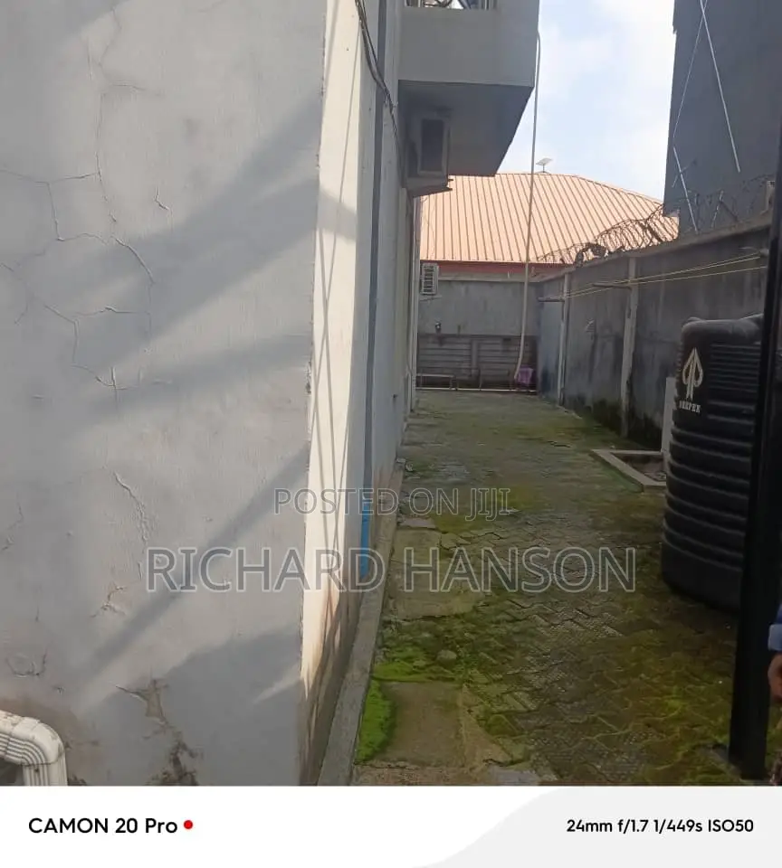 13bdrm Block of Flats in Sangotedo for sale