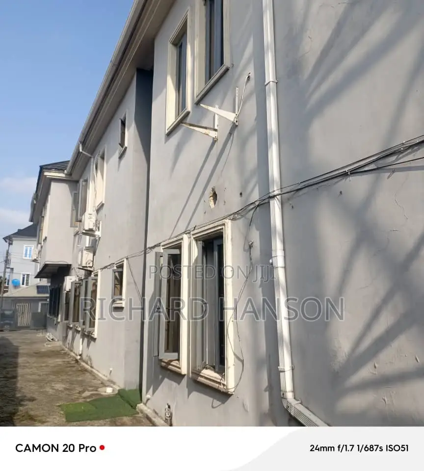 13bdrm Block of Flats in Sangotedo for sale