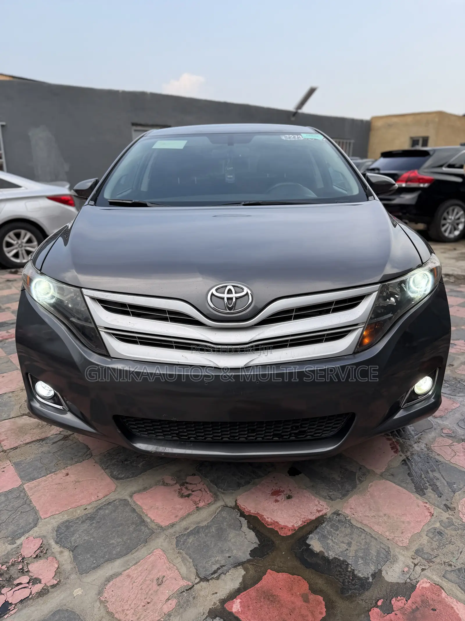 Toyota Venza LE AWD V6 2013 Gray