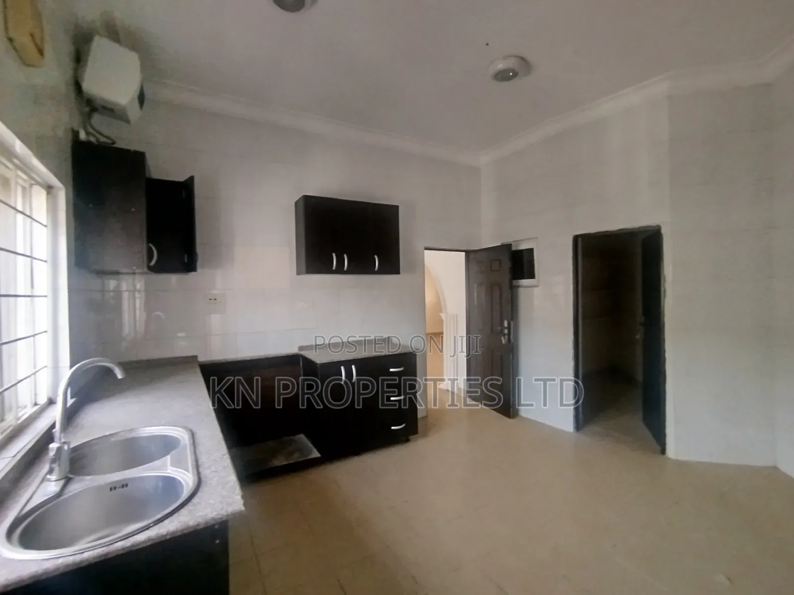 3bdrm Block of Flats in Jahi for rent