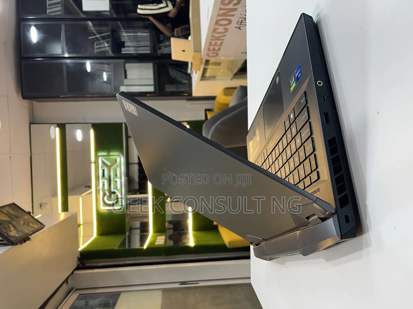 Laptop MSI GE66 Raider 32GB Intel Core i7 SSD 1.5T