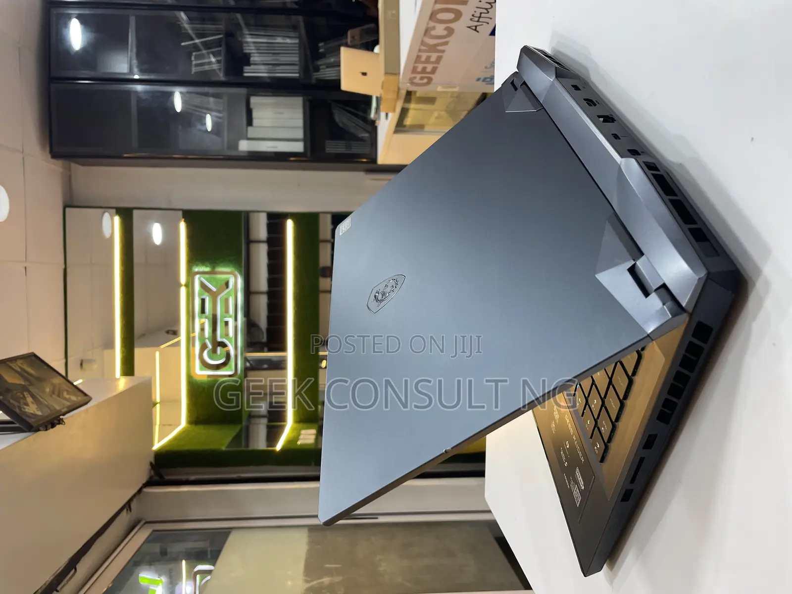 Laptop MSI GE66 Raider 32GB Intel Core i7 SSD 1.5T