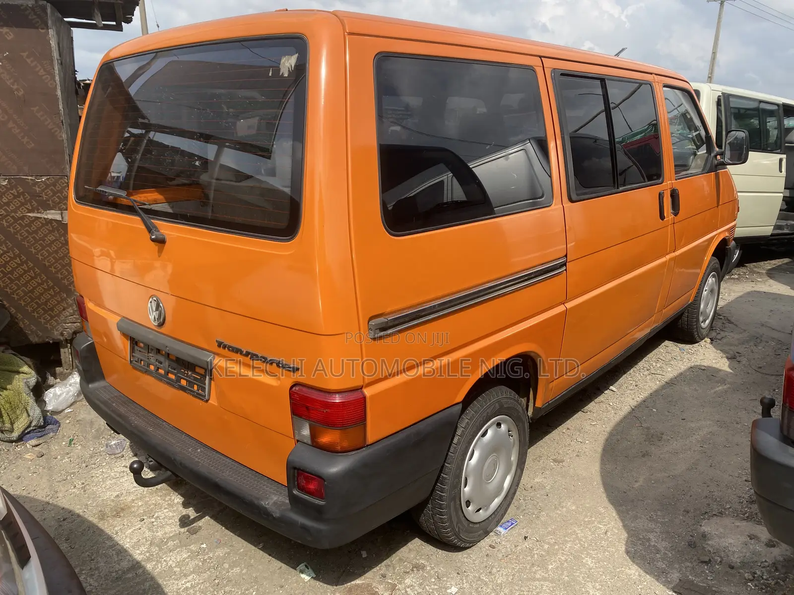 Volkswagen Transporter 2002 Orange