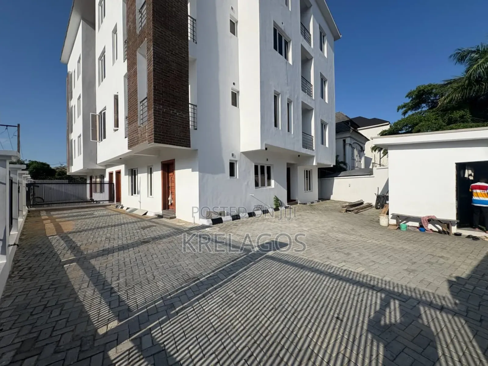 5bdrm Maisonette in Oniru, Victoria Island for sale