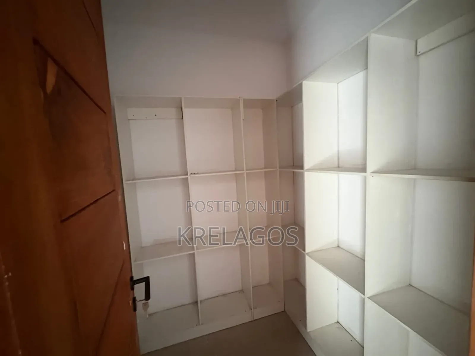 5bdrm Maisonette in Oniru, Victoria Island for sale