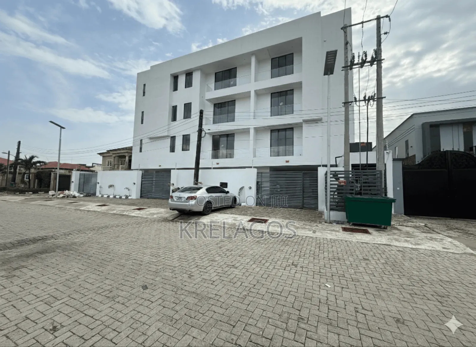 2bdrm Apartment in Victoria Island for sale