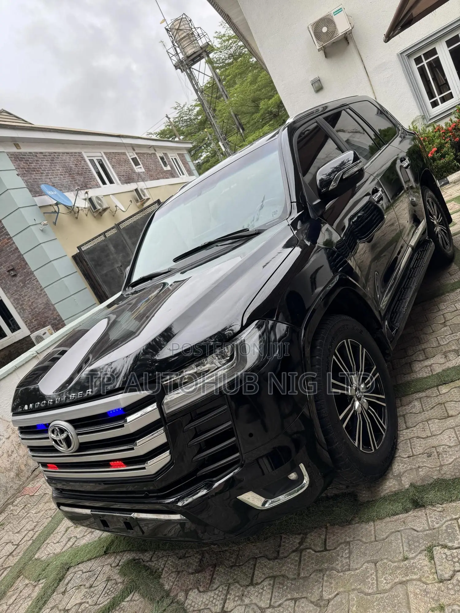 Toyota Land Cruiser 5.7 V8 VX-S 2012 Black