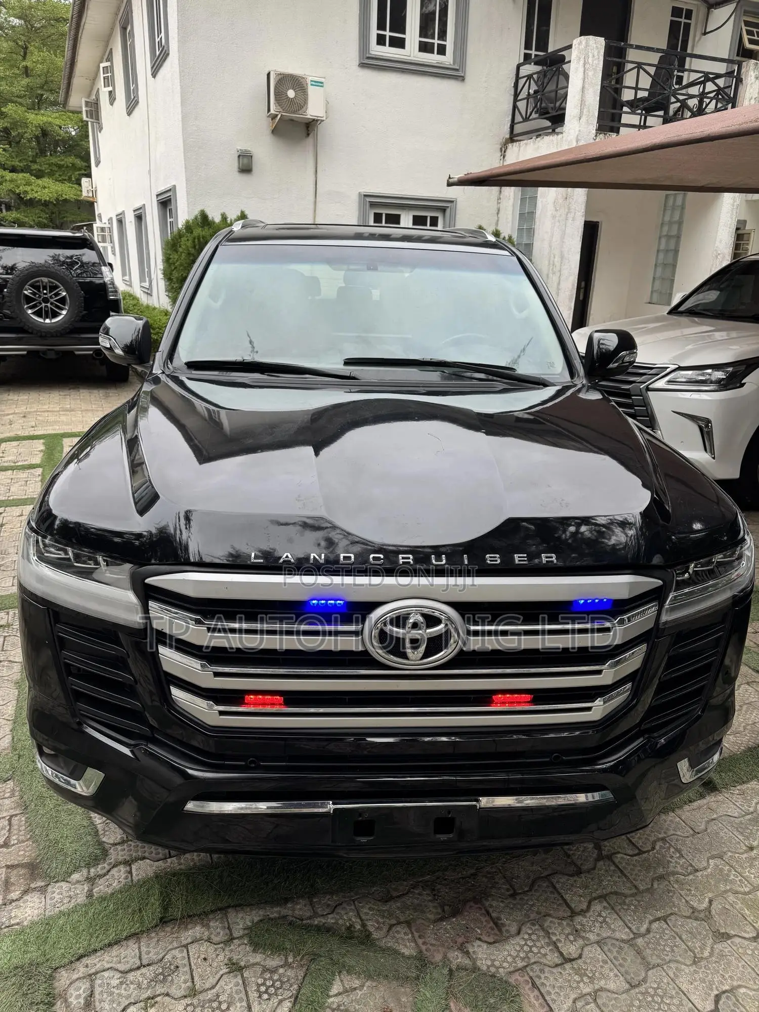 Toyota Land Cruiser 5.7 V8 VX-S 2012 Black