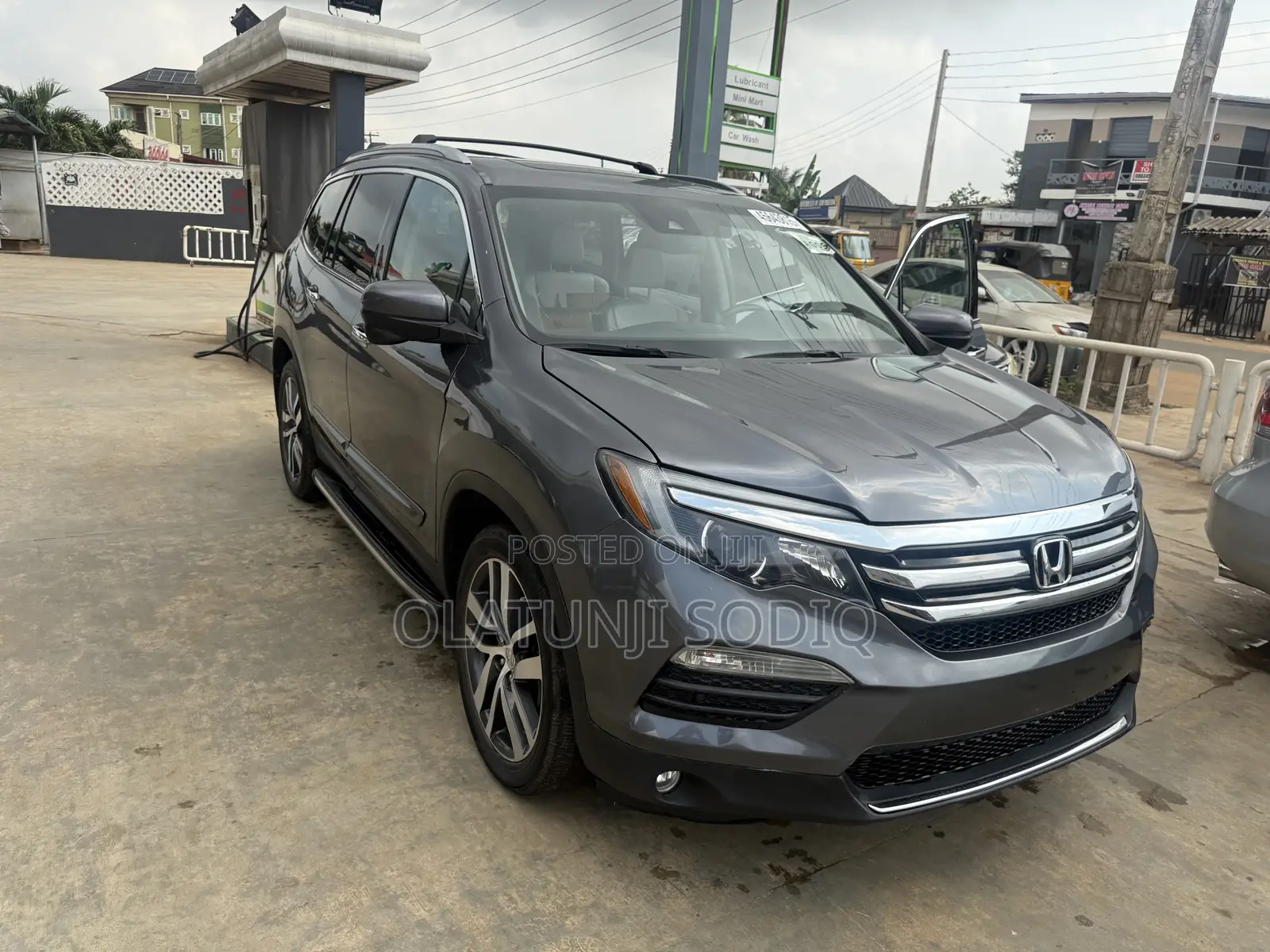 Honda Pilot Touring 4dr SUV (3.5L 6cyl 9A) 2016 Gray