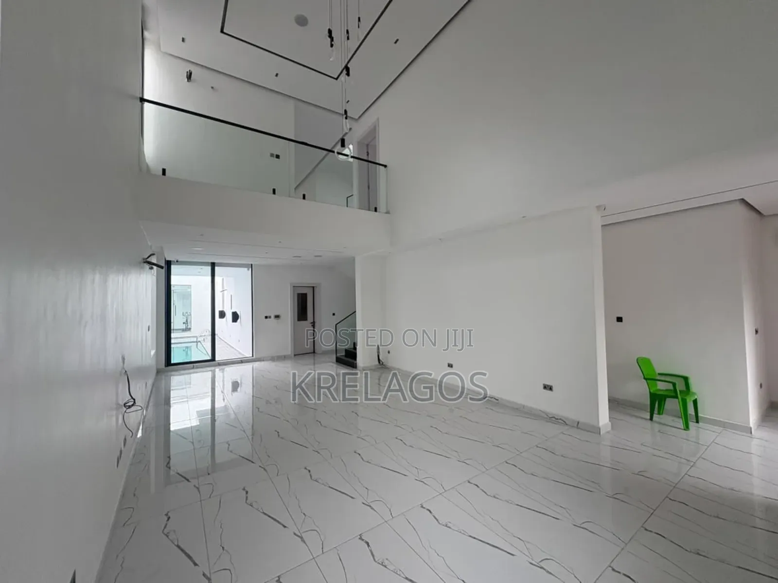 5bdrm Duplex in Lekki Phase 1 for sale