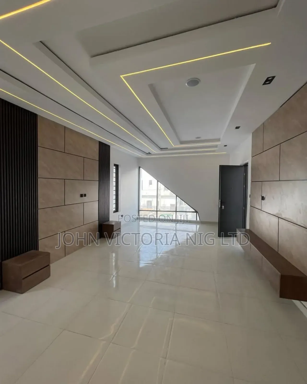 Furnished 5bdrm Duplex in Harris Drive Vgc for sale