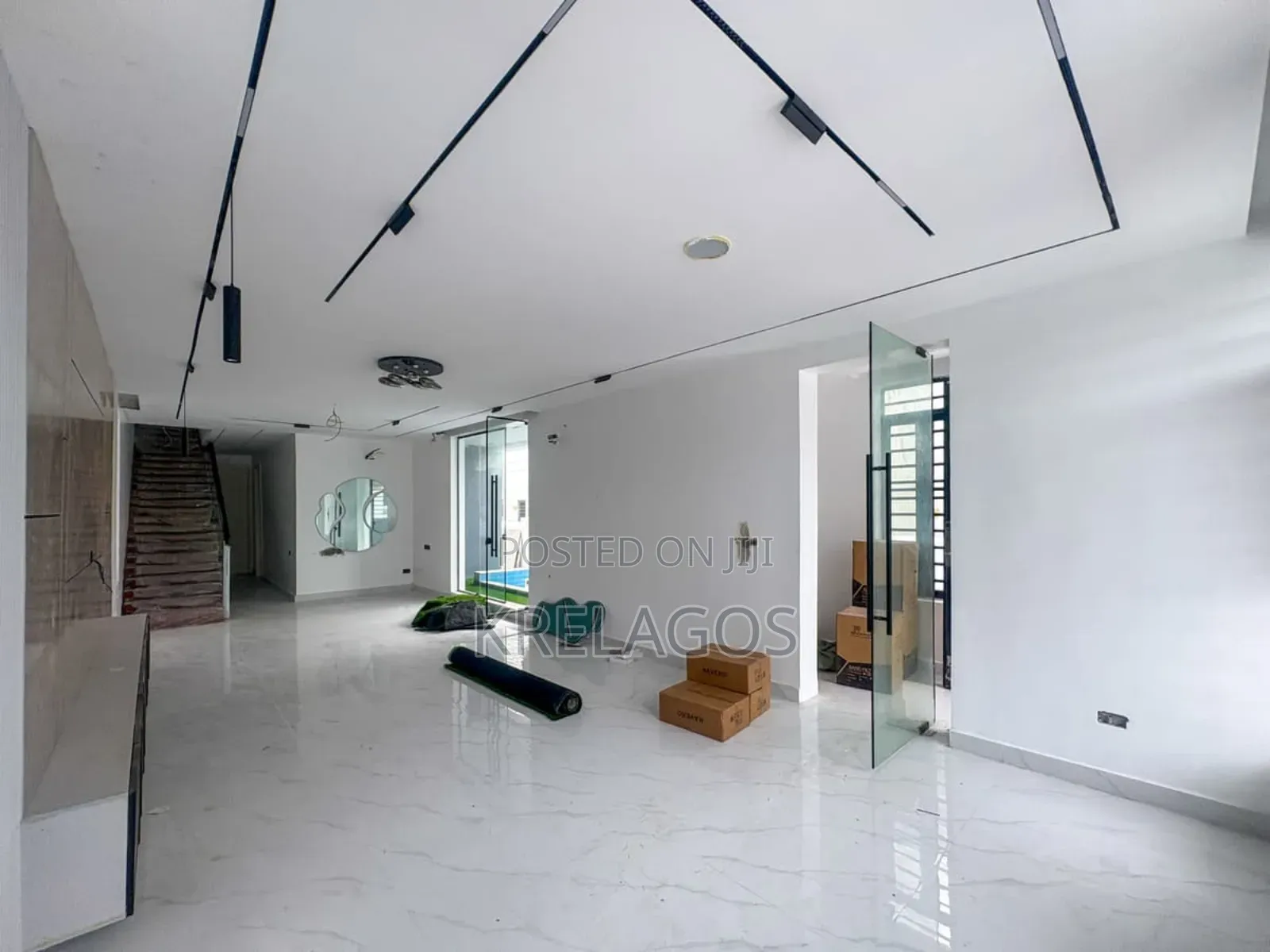 6bdrm Duplex in Lekki Phase 1 for sale