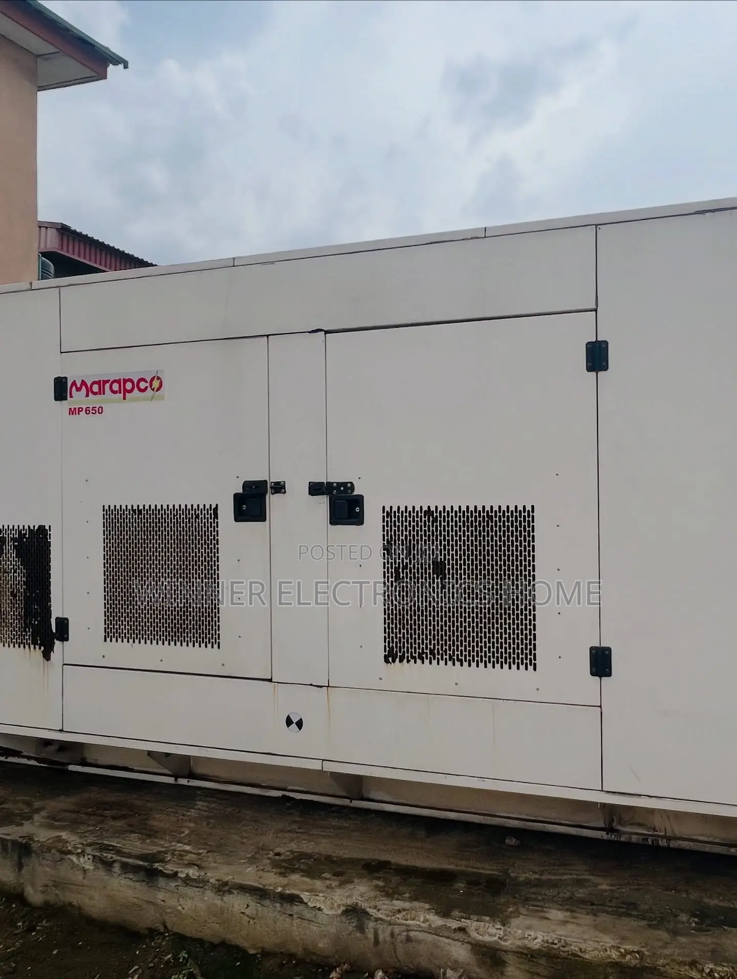 2800 Series Uk Perkins, 650kva. Neatly Used Soundproof