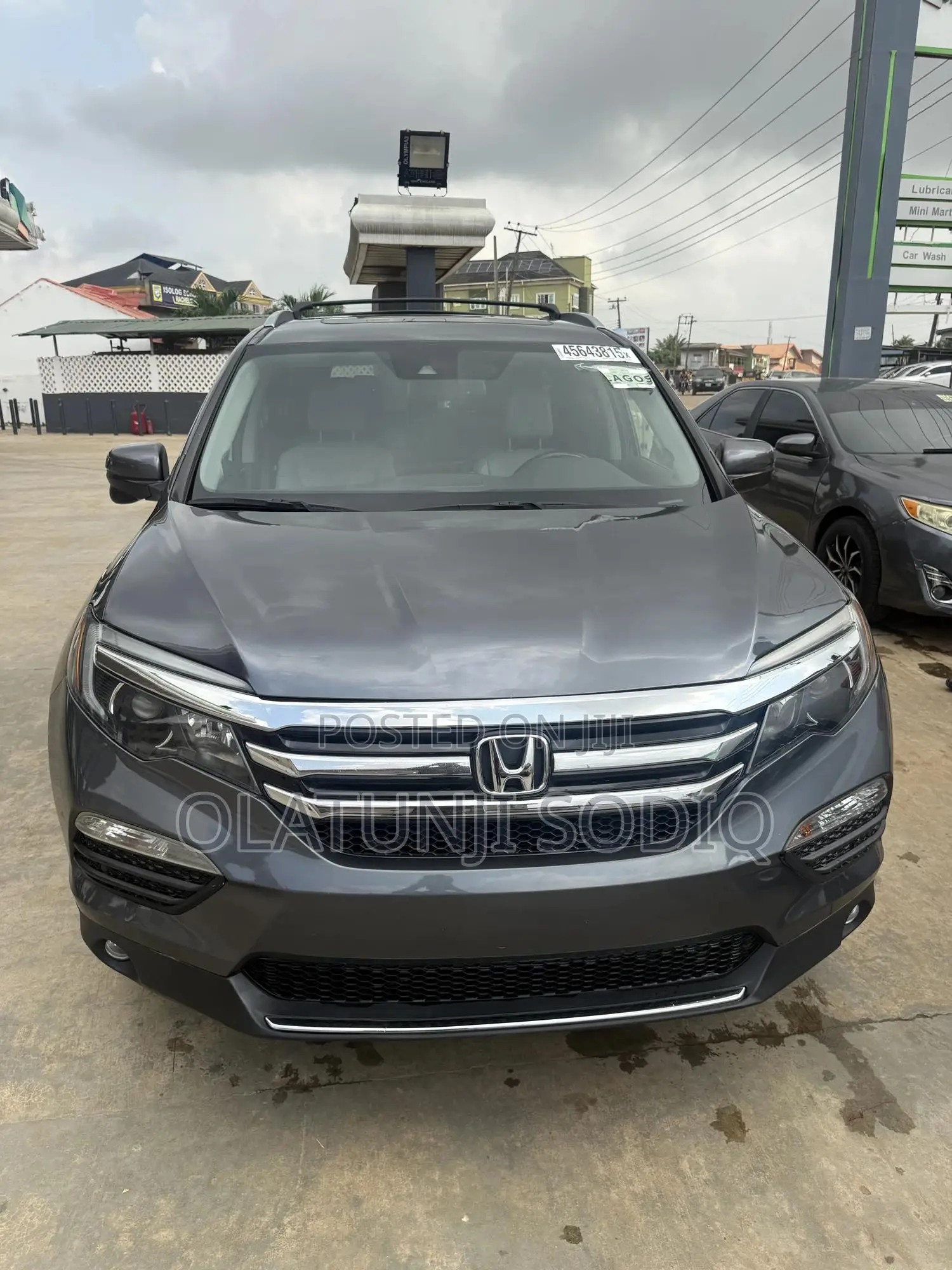 Honda Pilot Touring 4dr SUV (3.5L 6cyl 9A) 2016 Gray