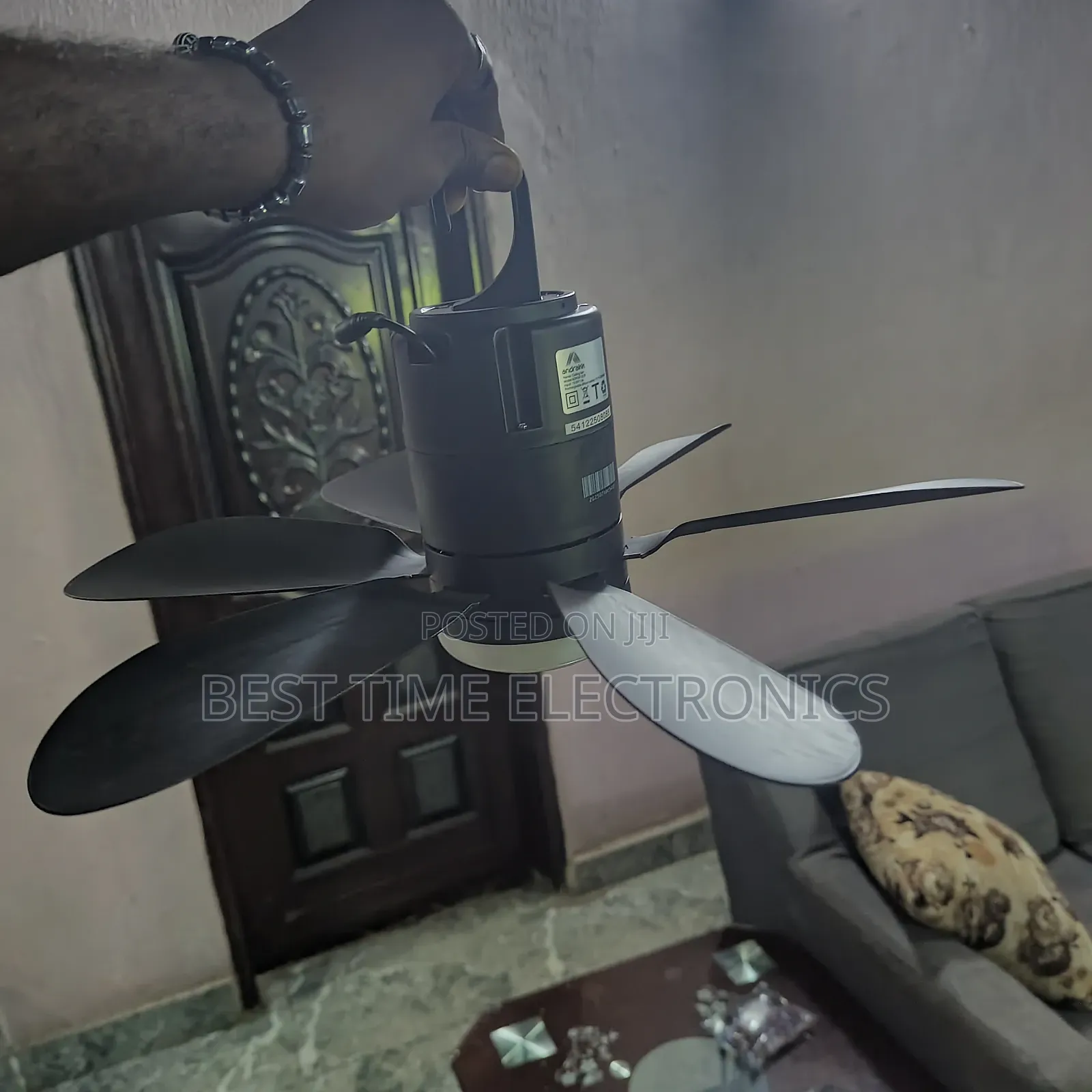 Andrakk Ac/Dc Rechargeable Ceiling Fan