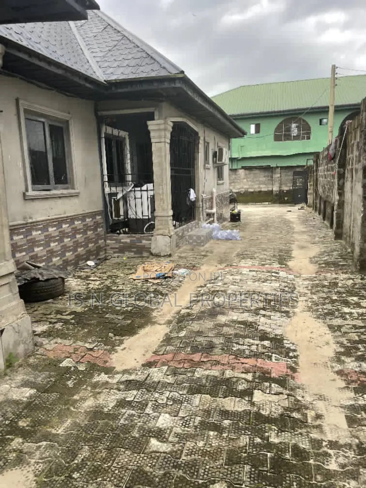 2bdrm House in Warri for sale
