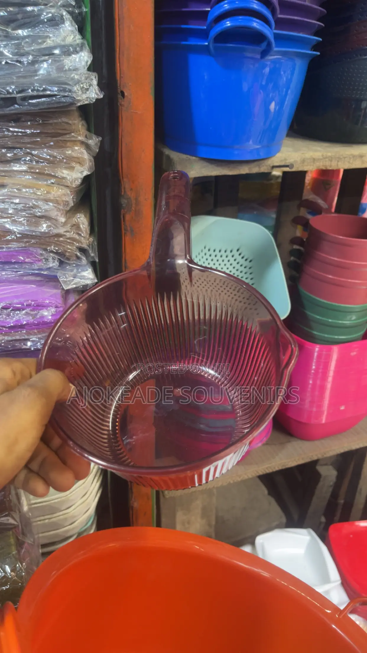 Acrylic Water Sccop Available For Souvenirs